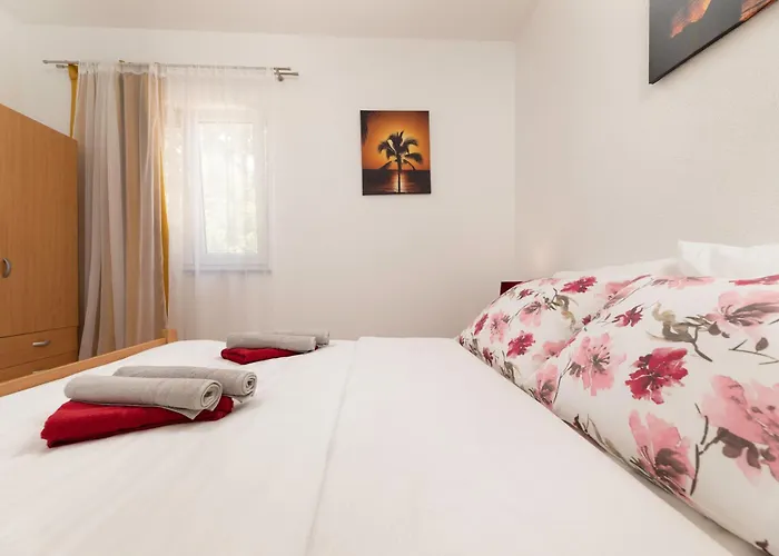 Adela Apartament *