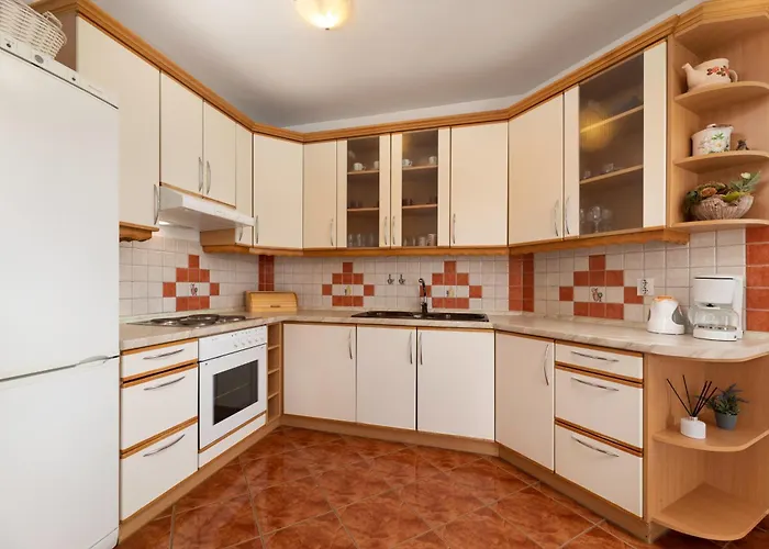 Apartament Adela *
